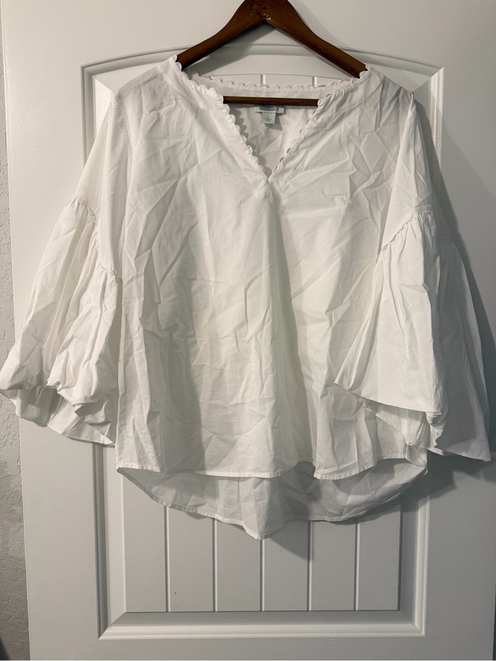 Sundance Scalloped Neckline White Ruffle Bell-Sleeve Peasant Blouse